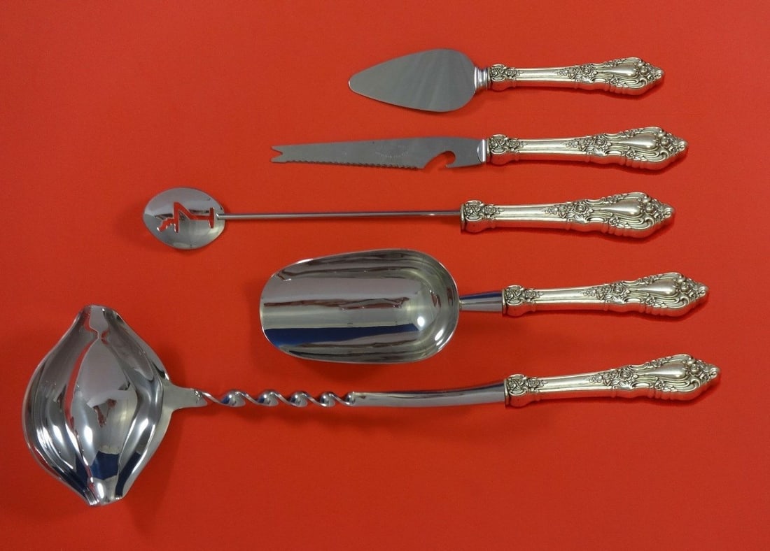 Lunt Sterling Silver Eloquence 5pc Cocktail Party Serving Set: Lunt Sterling Silver Eloquence 5pc Cocktail Party Serving Set Elevate your cocktail parties with this exquisite 5-piece serving set from Lunt, crafted in sterling silver. The Eloquence pattern feature