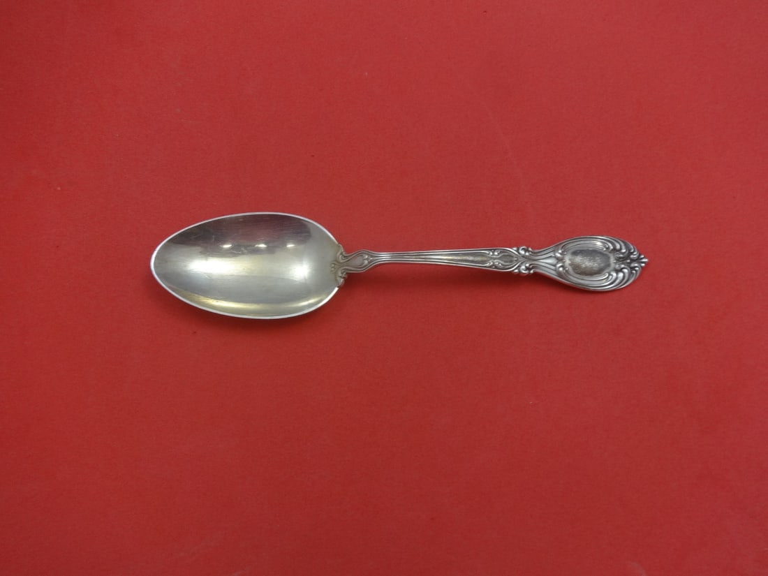 Frank M Whiting Victoria Florence Sterling Silver Serving Spoon 8 1/8: Frank M Whiting Victoria Florence Sterling Silver Serving Spoon 8 1/8 This elegant serving spoon is crafted from high-quality sterling silver and features the beautiful Victoria-Flore pattern by renow