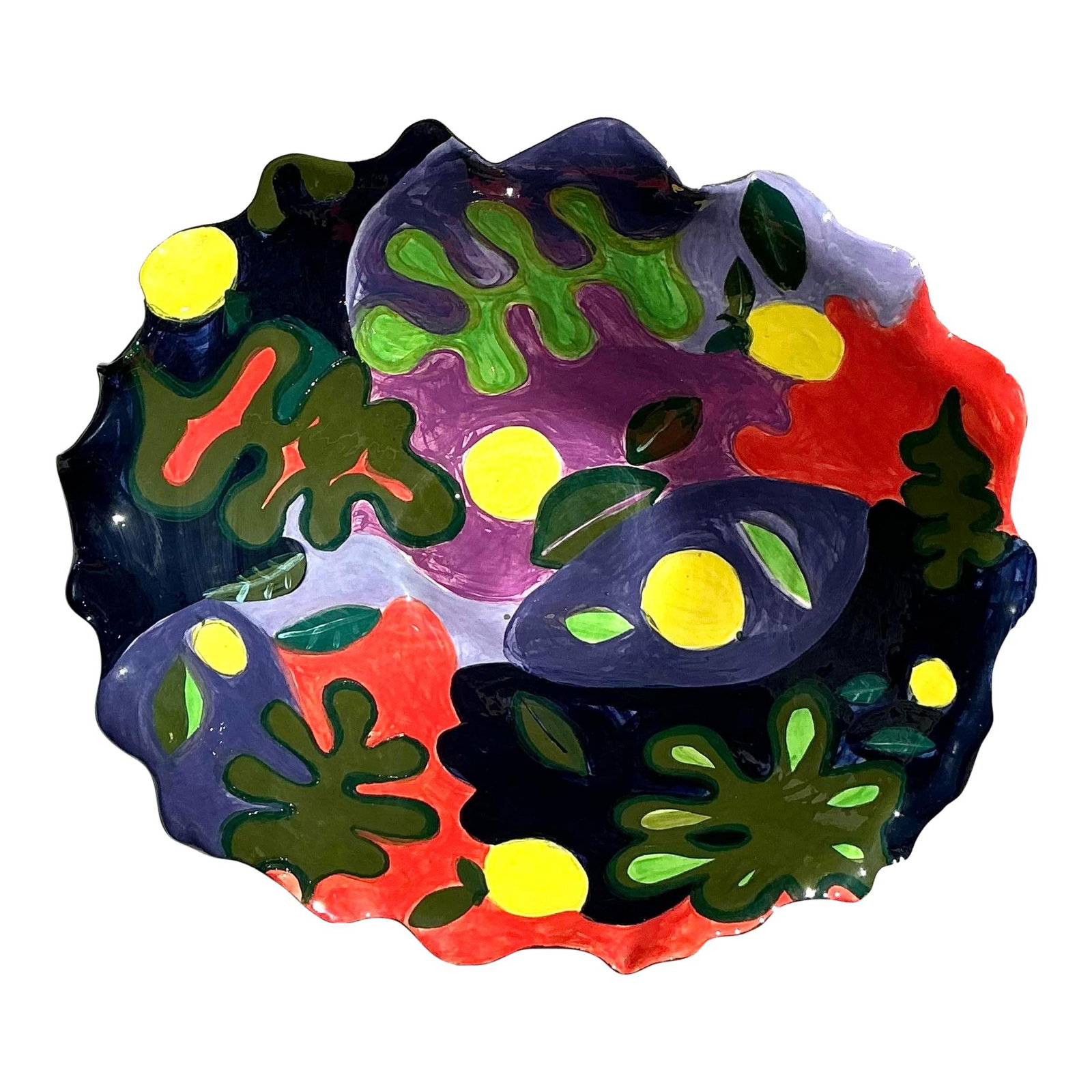 Vintage Hand Painted Ruffle Ceramic Bowl Tropical Motifs 20.75 x 16.75 in: Vintage Hand Painted Ruffle Ceramic Bowl Tropical Motifs 20.75 x 16.75 in Elevate your home decor with this striking vintage hand-painted ruffle edge ceramic bowl. Adorned with a vibrant design showca