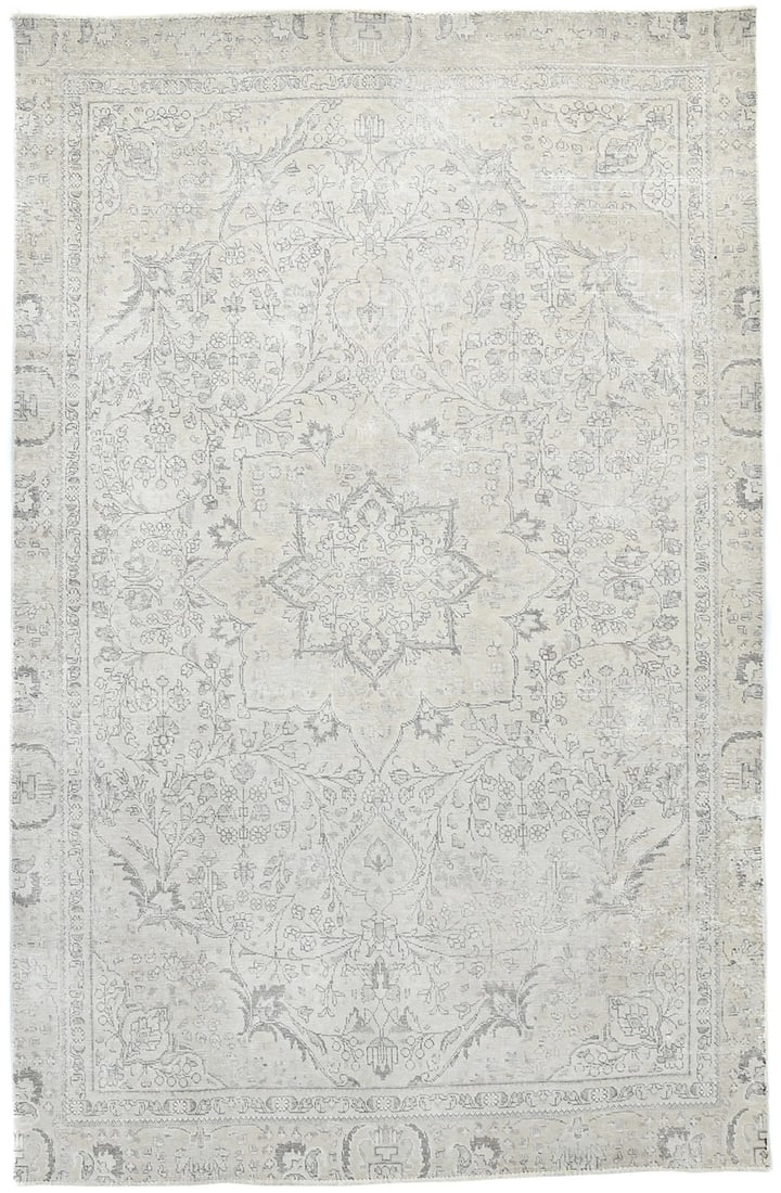 Handmade Vintage Oriental Rug 6'4 x 9'9 Floral Wool Traditional: Handmade Vintage Oriental Rug 6'4 x 9'9 Floral Wool Traditional Enhance your living space with this Handmade Distressed Vintage Oriental Rug, featuring a muted floral pattern that adds a touch of eleg
