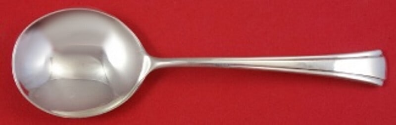 Richard Dimes Debutante Sterling Silver Cream Soup Spoon 6 Inch: Richard Dimes Debutante Sterling Silver Cream Soup Spoon 6 Inch This exquisite cream soup spoon, crafted by Richard Dimes, showcases the elegant Debutante pattern. Measuring 6 inches in length, it is 