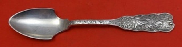 Gorham Saint Cloud Sterling Silver Cheese Scoop 8 1/4" Monogrammed: Gorham Saint Cloud Sterling Silver Cheese Scoop 8 1/4" Monogrammed This exquisite cheese scoop, measuring 8 1/4", is crafted from high-quality sterling silver and features the iconic Saint Cloud patte