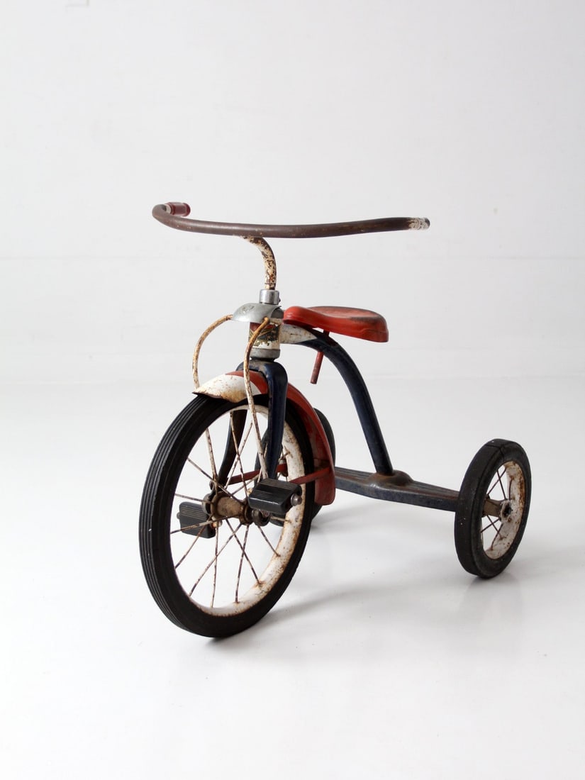 Midcentury Midwest Industries kids tricycle (1 of 17)