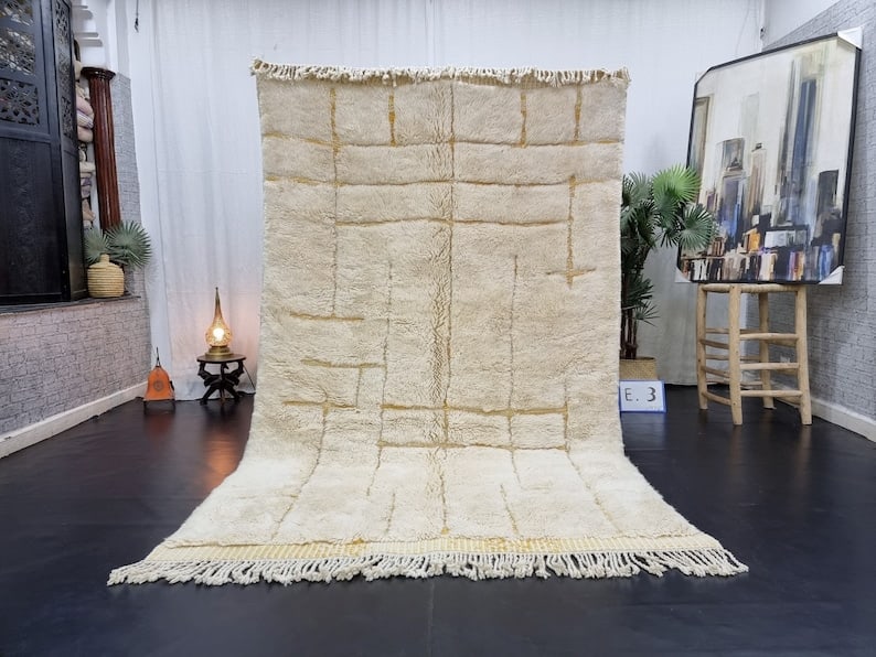 Authentic Handwoven Engraved Rug 100% Sheep Wool Morocco 3.28 x 6.56 ft: Authentic Handwoven Engraved Rug 100% Sheep Wool Morocco 3.28 x 6.56 ft Discover the beauty of this stunning authentic engraved rug, handwoven in the Atlas Mountains by skilled local Berber women weav