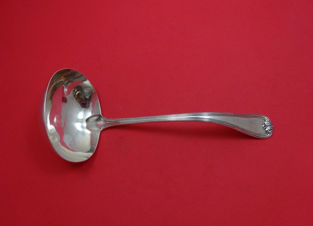 Durgin New Standish Sterling Silver 10 Inch Oyster Ladle: Durgin New Standish Sterling Silver 10 Inch Oyster Ladle Sterling silver oyster ladle in the New Standish pattern by Durgin. It is not monogrammed and is described as being in excellent condition. Cou