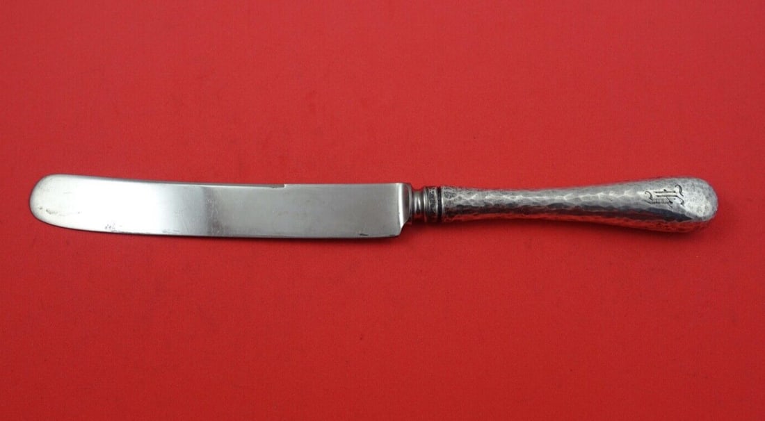 Gorham Covington Hammered Sterling Silver Dinner Knife 9 5/8": Gorham Covington Hammered Sterling Silver Dinner Knife 9 5/8" This exquisite dinner knife is part of the Covington Hammered pattern by Gorham, crafted from high-quality sterling silver. With a length 