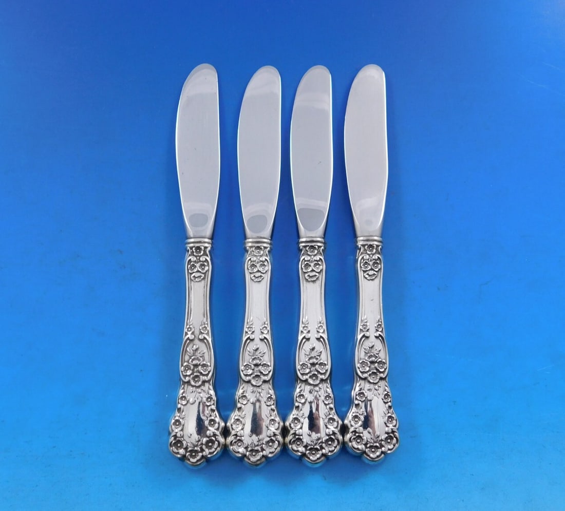 Gorham Buttercup Sterling Silver Butter Spreader Set 4 pcs Modern Blades 6 1/8": Gorham Buttercup Sterling Silver Butter Spreader Set 4 pcs Modern Blades 6 1/8" This elegant set of four butter spreaders from the Buttercup pattern by Gorham is crafted from sterling silver with holl