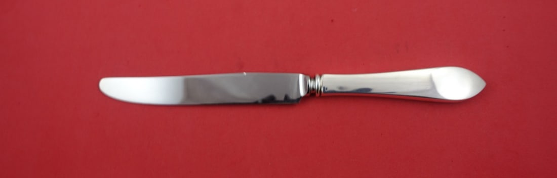 Watson Old Colony Sterling Silver Dinner Knife New French 9 3/4": Watson Old Colony Sterling Silver Dinner Knife New French 9 3/4" This exquisite dinner knife features the Old Colony pattern by Watson, crafted from high-quality sterling silver. Measuring 9 3/4 inche