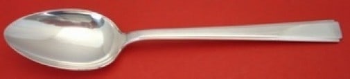 Lunt Sterling Silver Modern Classic Teaspoon 6 Inch: Lunt Sterling Silver Modern Classic Teaspoon 6 Inch This exquisite teaspoon is crafted in the Modern Classic pattern by Lunt, showcasing timeless elegance. Made from high-quality sterling silver, this