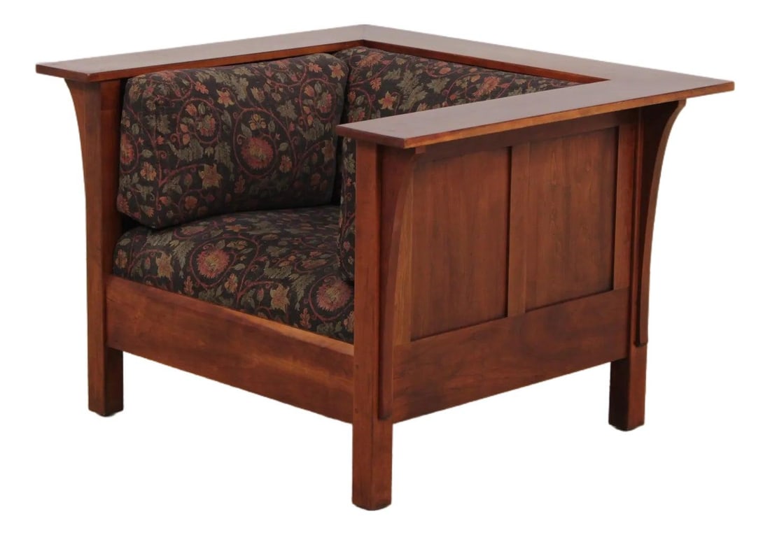Cherry Wood Prairie Cube Chair by Stickley Mission Style: Cherry Wood Prairie Cube Chair by Stickley Mission Style Mission style cherry cube prairie chair, circa 2002, with finish no. 11. It is described as a large, impressive Arts & Crafts chair made with h