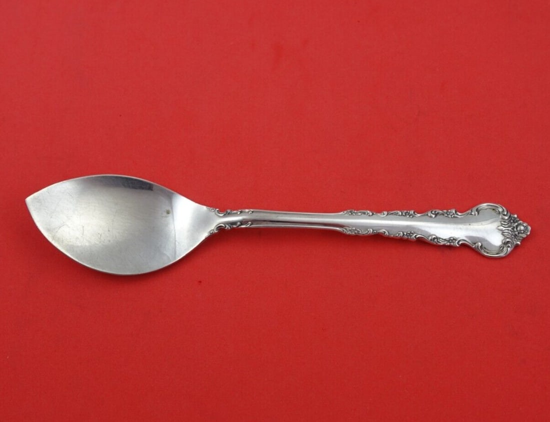 Towle Peachtree Manor Sterling Silver Jelly Server 6 5/8" Heirloom: Towle Peachtree Manor Sterling Silver Jelly Server 6 5/8" Heirloom This exquisite jelly server from the Peachtree Manor pattern by Towle is crafted from sterling silver, showcasing timeless elegance f