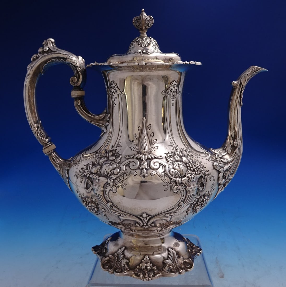 Sterling Silver Coffee Pot Francis I Pattern by Reed and Barton 48oz #571A (1 of 8)