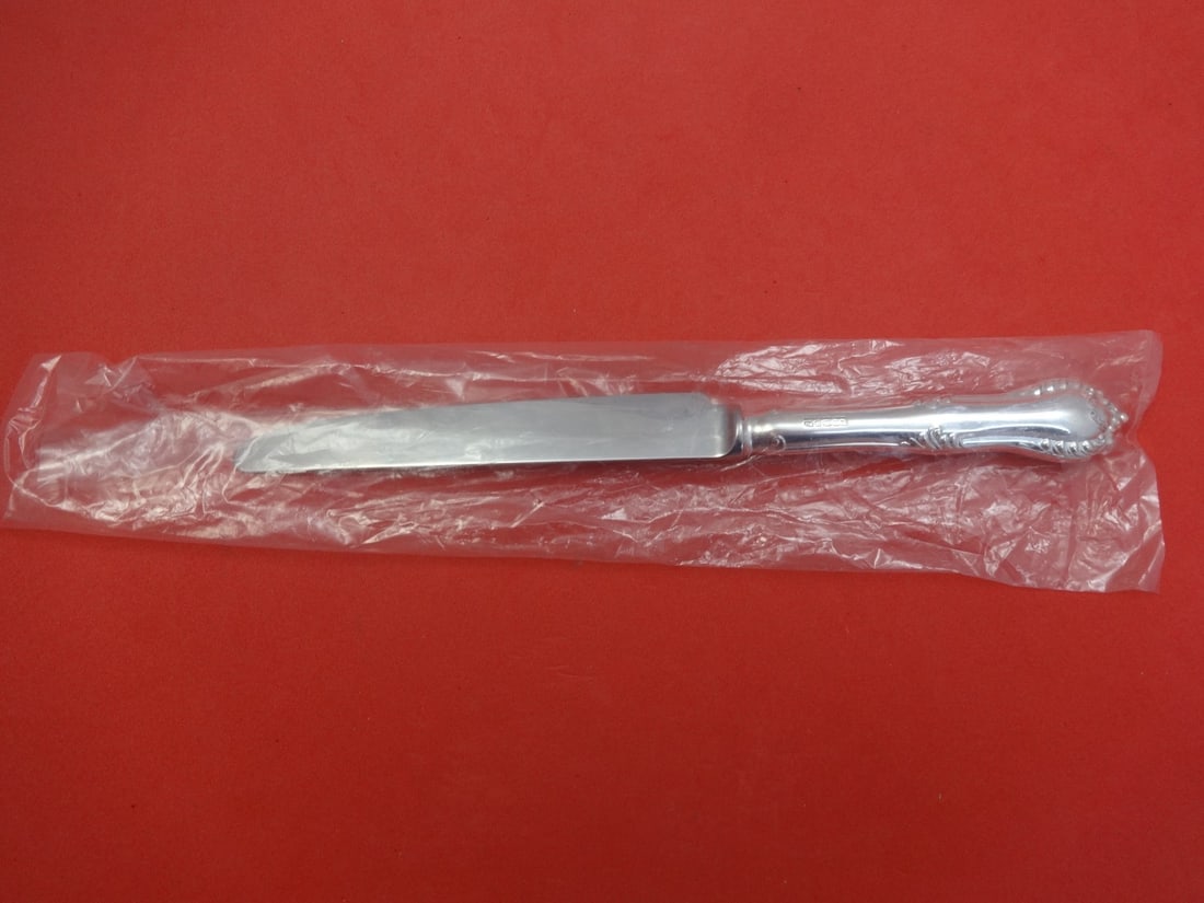 William Yeoward Hidcote Sterling Silver Dinner Knife 9 7/8": William Yeoward Hidcote Sterling Silver Dinner Knife 9 7/8" Introducing the Hidcote Dinner Knife by William Yeoward, an exquisite piece crafted in sterling silver. This 9 7/8" knife features a hollow 