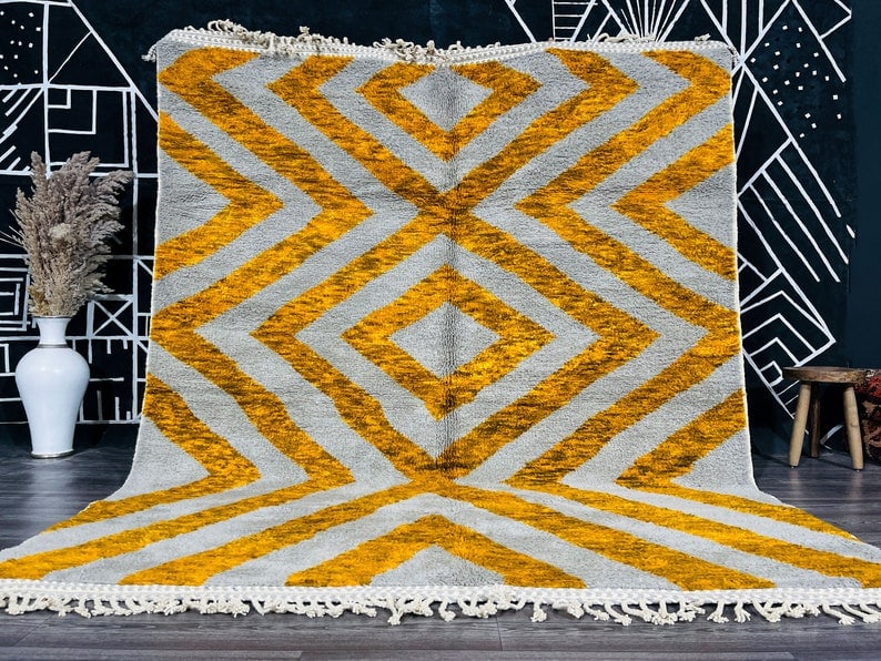 Fabulous Handmade Moroccan Rug 100% Sheep Wool 10 x 6.56 Feet: Fabulous Handmade Moroccan Rug 100% Sheep Wool 10 x 6.56 Feet Discover the beauty of this Fabulous Authentic Rug, expertly handwoven in the Atlas Mountains by local Berber women weavers. Crafted using