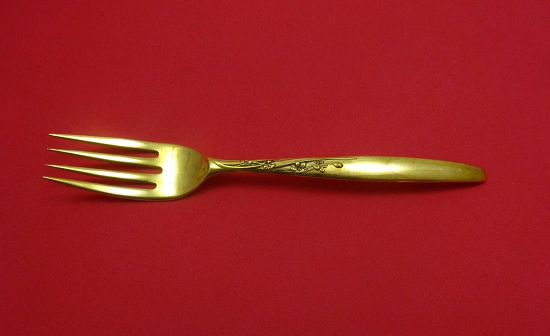 Lunt Summer Song Vermeil Sterling Silver Salad Fork Gold Wash 6 5/8": Lunt Summer Song Vermeil Sterling Silver Salad Fork Gold Wash 6 5/8" Add elegance to your dining experience with the Summer Song Vermeil Salad Fork by Lunt. This exquisite fork, measuring 6 5/8 inches