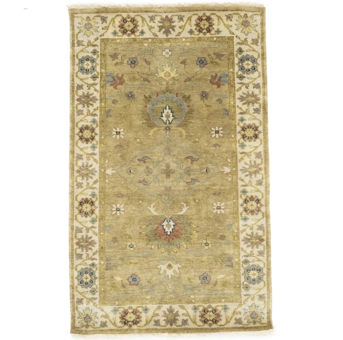 Traditional Floral Wool Oushak Chobi Rug 3'0 x 4'11 Hand-Knotted: Traditional Floral Wool Oushak Chobi Rug 3'0 x 4'11 Hand-Knotted Enhance your space with this Traditional Floral Oushak Chobi Rug, a stunning hand-knotted wool area rug measuring 3'0" x 4'11". Featuri