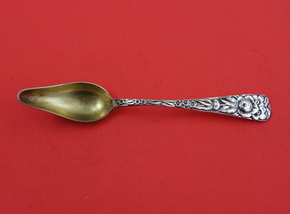 Durgin Repousse Sterling Silver Gold Washed Pap Spoon 6" Monogrammed: Durgin Repousse Sterling Silver Gold Washed Pap Spoon 6" Monogrammed This exquisite 6-inch Pap Spoon from Durgin showcases the elegant Repousse pattern, crafted from high-quality sterling silver with 
