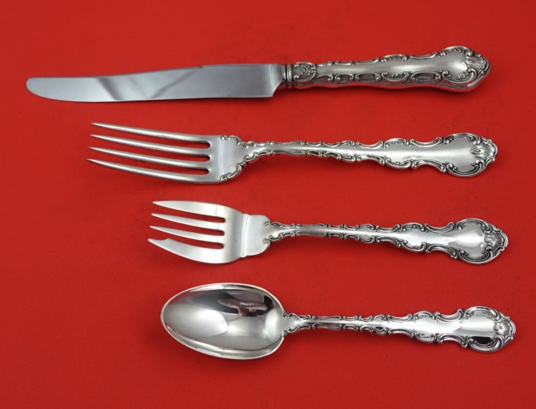 Gorham Strasbourg Sterling Silver 4-Piece Place Setting: Gorham Strasbourg Sterling Silver 4-Piece Place Setting Indulge in the elegance of the Strasbourg by Gorham sterling silver dinner size place setting. This exquisite 4-piece set includes a dinner