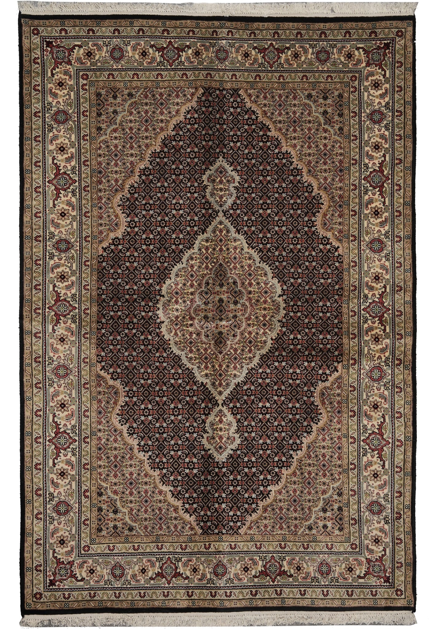 4.8 x 6.9 Tabriz Mahi Persian Wool Hand Knotted Rug: 4.8 x 6.9 Tabriz Mahi Persian Wool Hand Knotted Rug Free continental US Shipping This 4.8 x 6.9 hand-knotted Tabriz Mahi rug is crafted from high-quality wool with silk highlights, showcasing a dense 