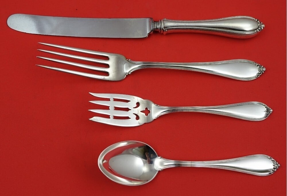 Alvin Evangeline Sterling Silver 4-Pc Place Setting 1900-1940: Alvin Evangeline Sterling Silver 4-Pc Place Setting 1900-1940 This Evangeline 4-piece place setting by Alvin is a stunning addition to any dining collection. Crafted from high-quality sterling silver,