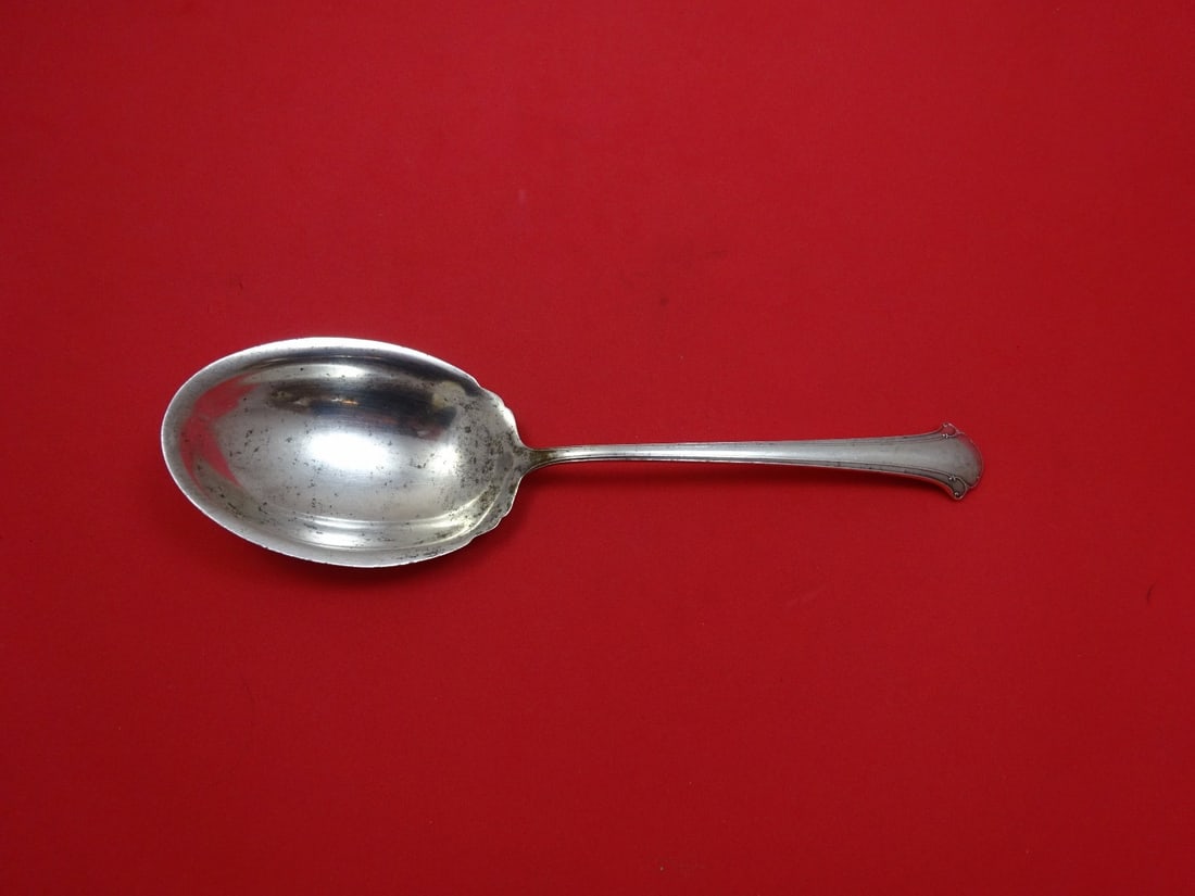 Towle Chippendale Sterling Silver Berry Spoon 9 1/4 Inch Serving Spoon: Towle Chippendale Sterling Silver Berry Spoon 9 1/4 Inch Serving Spoon This exquisite Chippendale serving spoon by Towle, measuring 9 1/4 inches, showcases a stunning design inspired by the elegant cu