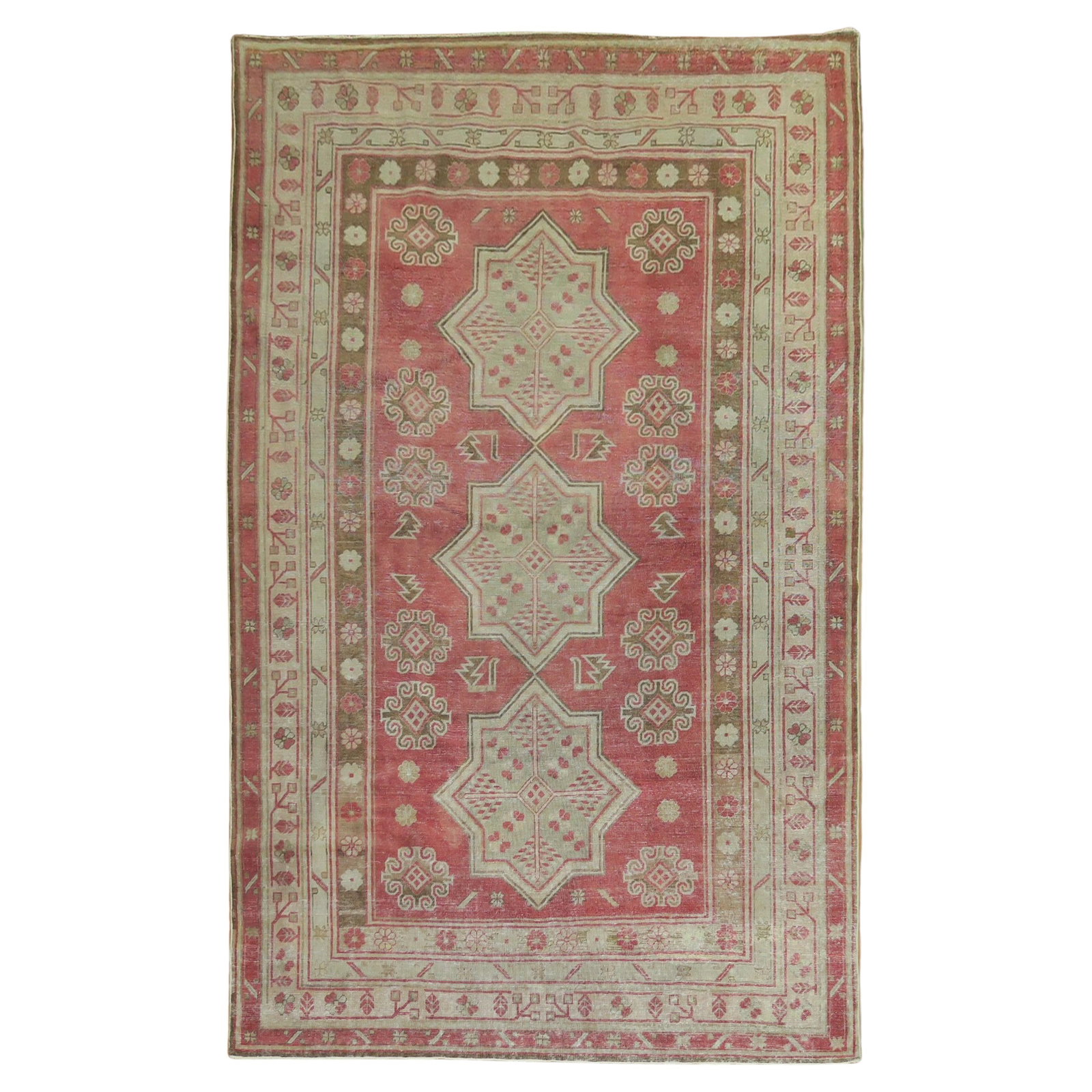 5'4" x 8'5" Agra Wool Hand-Knotted Crimson Central Asian Rug Early 20th Century: 5'4" x 8'5" Agra Wool Hand-Knotted Crimson Central Asian Rug Early 20th Century This exquisite Crimson Red Central Asian Rug features a striking design that showcases a rich crimson background interla