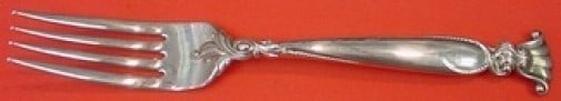 Wallace Romance of the Sea Sterling Silver Fork 7 3/8 in: Wallace Romance of the Sea Sterling Silver Fork 7 3/8 in This exquisite fork is part of the "Romance of the Sea" pattern by Wallace, crafted from high-quality sterling silver. Measuring 7 3/8 inches, 