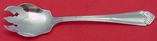 Reed and Barton Betty Alden Sterling Silver 5 Inch Ice Cream Fork: Reed and Barton Betty Alden Sterling Silver 5 Inch Ice Cream Fork Sterling silver ice cream fork in the Betty Alden pattern by Reed & Barton. This original piece dates to the 1900-1940 period, is made