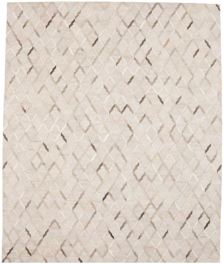 Modern 8x10 Silver Faux Leather Rug Handcrafted Geometric Design: Modern 8x10 Silver Faux Leather Rug Handcrafted Geometric Design Transform your living space with this exquisite 8X10 ft Silver Faux Cowhide Leather Rug. Handcrafted in India, this modern area rug fea