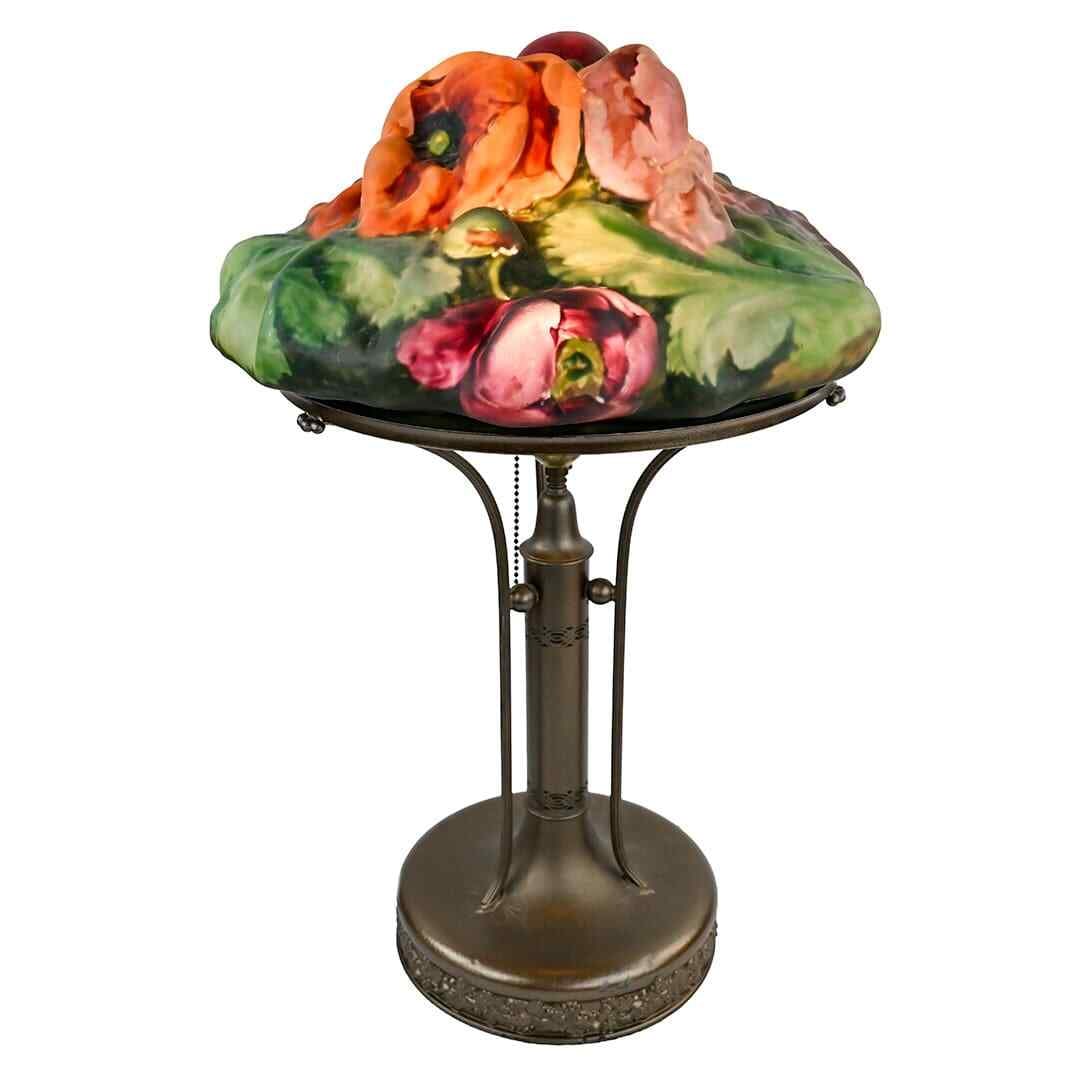 Pairpoint Tiffany Style Poppy Table Lamp Antique Bronze: Pairpoint Tiffany Style Poppy Table Lamp Antique Bronze This antique Pairpoint Puffy Tri-Color Poppy Lamp is an exceptional example of early 20th-century design. It features a hand-painted glass shade