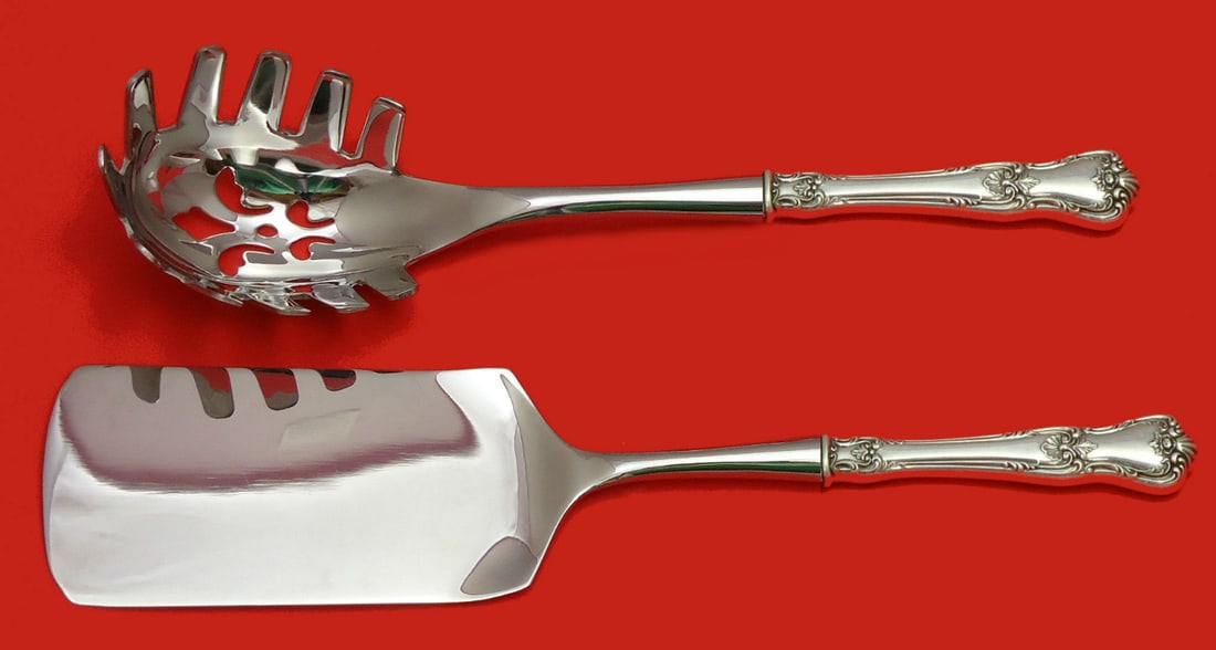 2pc Lunt Memory Lane Sterling Silver Pasta and Lasagna Server Set: 2pc Lunt Memory Lane Sterling Silver Pasta and Lasagna Server Set This Memory Lane by Lunt hostess set is a two-piece Italian serving set made with sterling silver custom hollow handles and stainless 