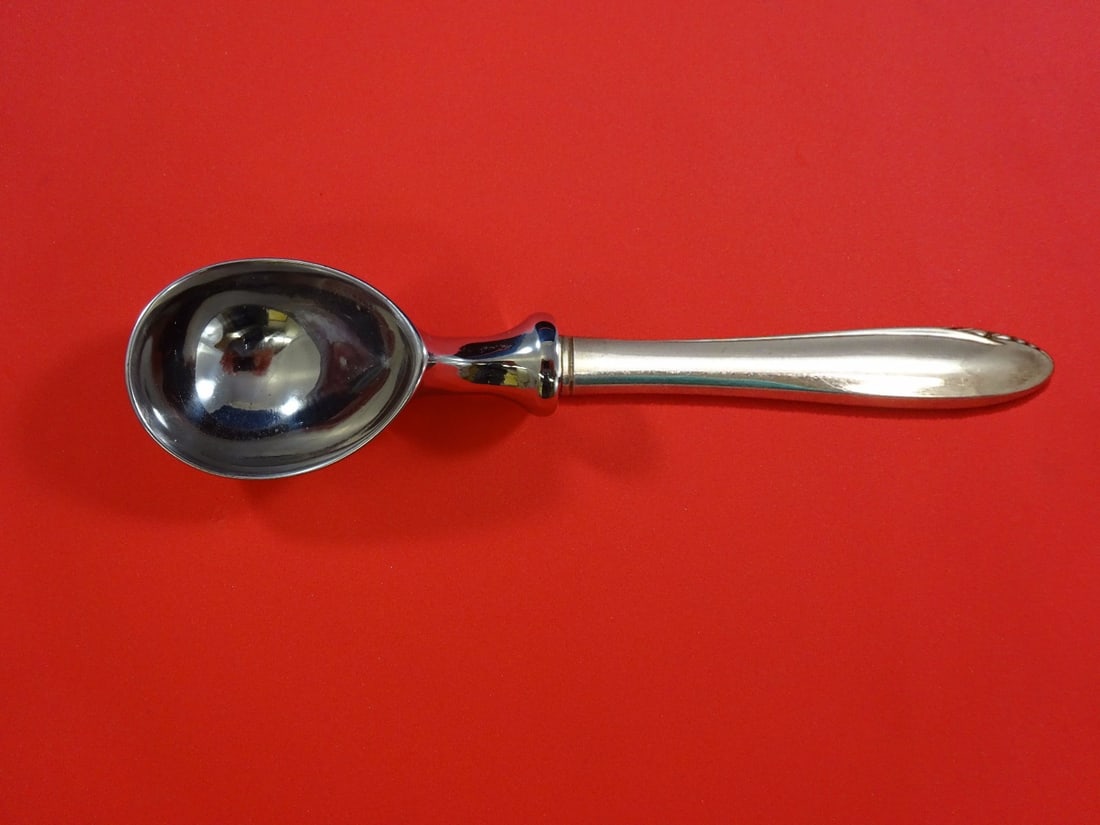 Oneida Lasting Spring Sterling Silver Ice Cream Scoop 7" Custom Made: Oneida Lasting Spring Sterling Silver Ice Cream Scoop 7" Custom Made This exquisite ice cream scoop, featuring the 'Lasting Spring' pattern by Oneida, is crafted from sterling silver with a hollow han