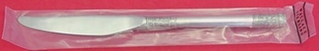 Wallace Aegean Weave Plain Sterling Silver Knife 9.5" New: Wallace Aegean Weave Plain Sterling Silver Knife 9.5" New This Aegean Weave Plain knife by Wallace features a stunning sterling silver composition with a hollow handle and a durable stainless blade. M