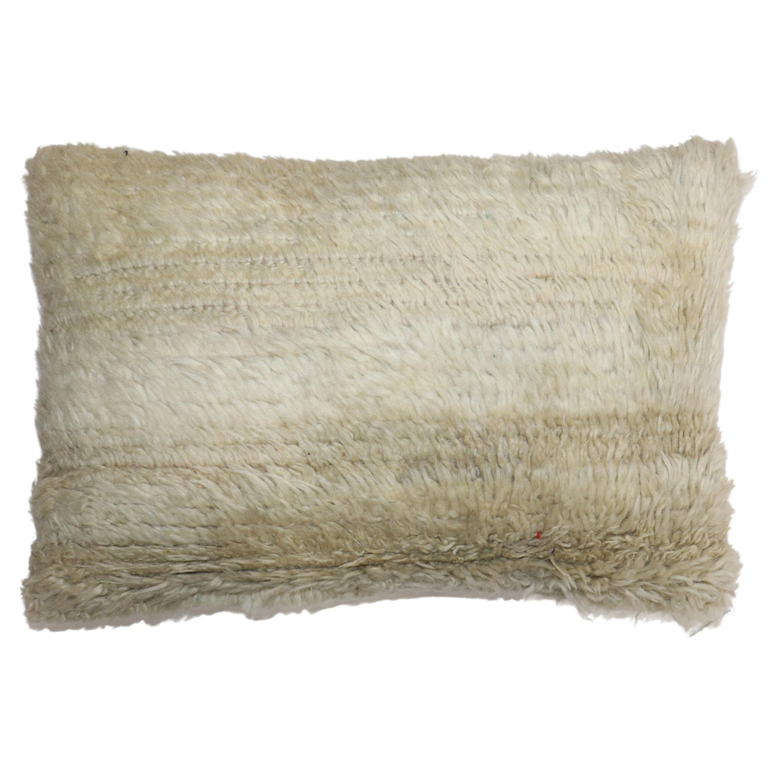 Bohemian Lumbar Pillow Crafted From Vintage Turkish Tulu Shag Rug 16 x 24 Inch: Bohemian Lumbar Pillow Crafted From Vintage Turkish Tulu Shag Rug 16 x 24 Inch Enhance your space with this stunning Turkish Shag Rug Pillow, expertly crafted from a mid-20th century Turkish Tulu rug.