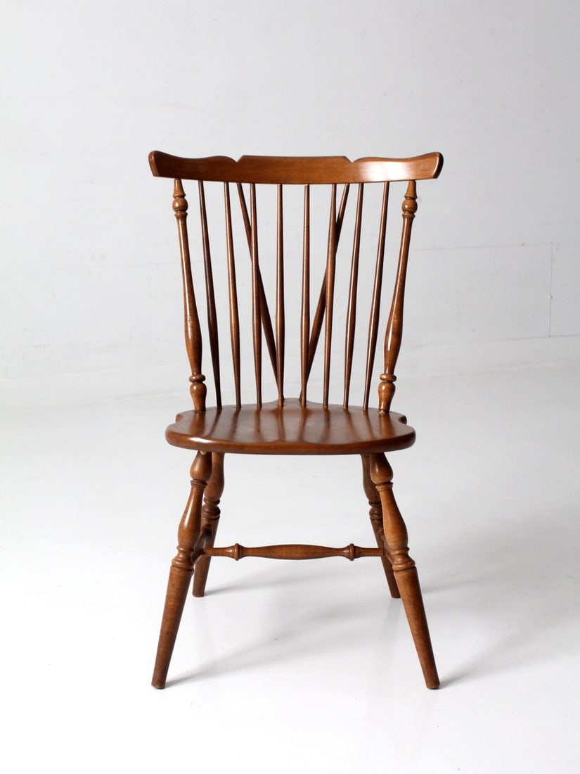 Wood Windsor Chair with Spindle Back and Turned Legs (1 of 11)