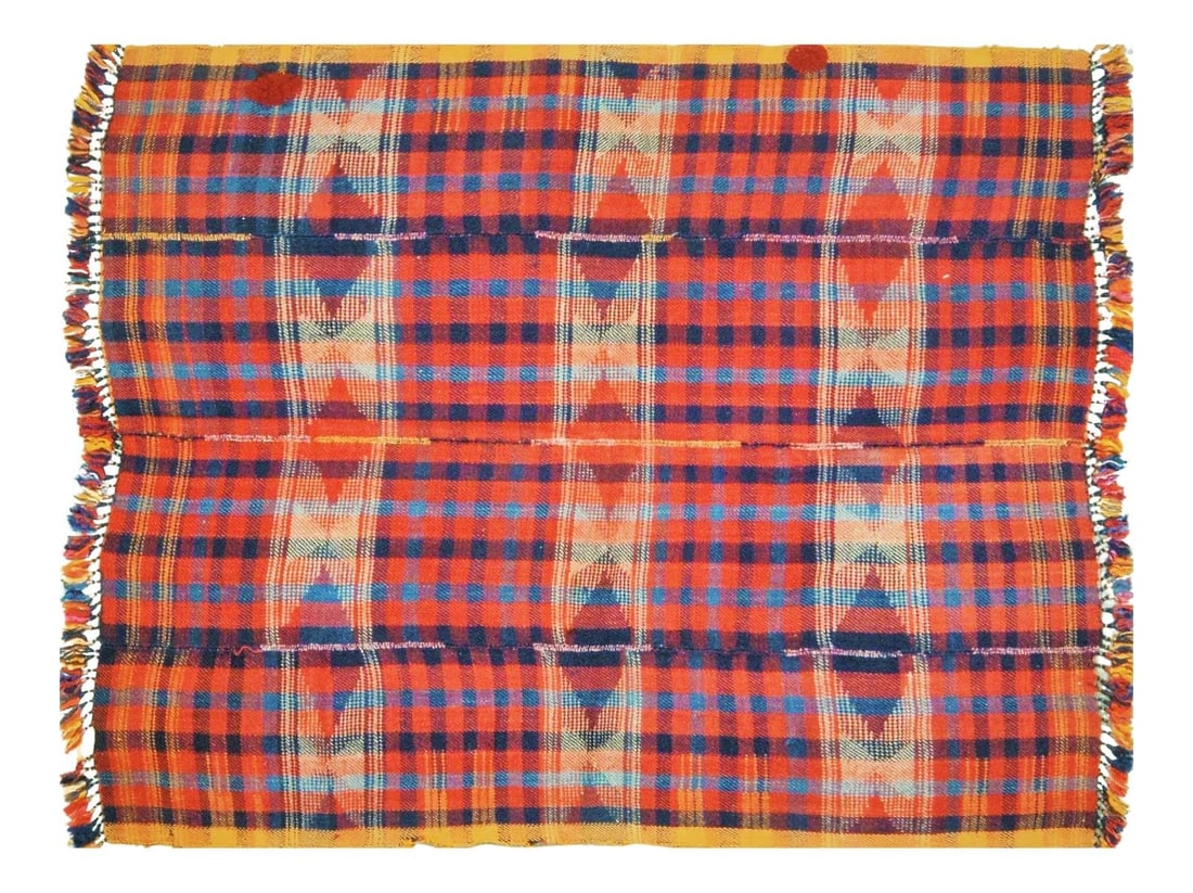 Anatolian Geometric Kilim Rug Organic Wool Handwoven 5'3" x 6'10": Anatolian Geometric Kilim Rug Organic Wool Handwoven 5'3" x 6'10" This vintage Turkish Anatolian kilim is hand woven using organic wool and features natural colors with a geometric pattern. The rug sh