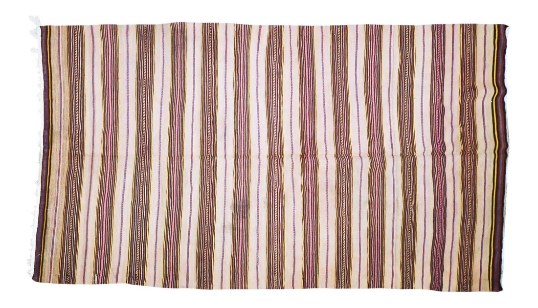 Fine Weave Anatolian Kilim Rug in Organic Wool 5'2" x 9'4" (1 of 6)