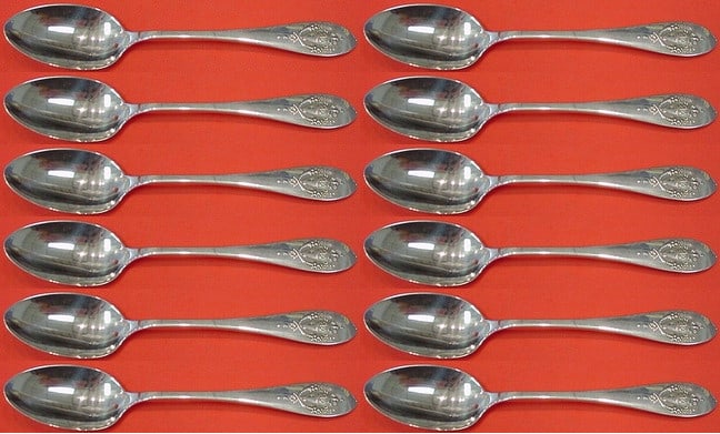 Lunt Mount Vernon Sterling Silver Place Soup Spoon Set of 12: Lunt Mount Vernon Sterling Silver Place Soup Spoon Set of 12 Elevate your dining experience with this exquisite set of 12 Mount Vernon by Lunt Sterling Silver Place Soup Spoons. Each spoon measures 7 