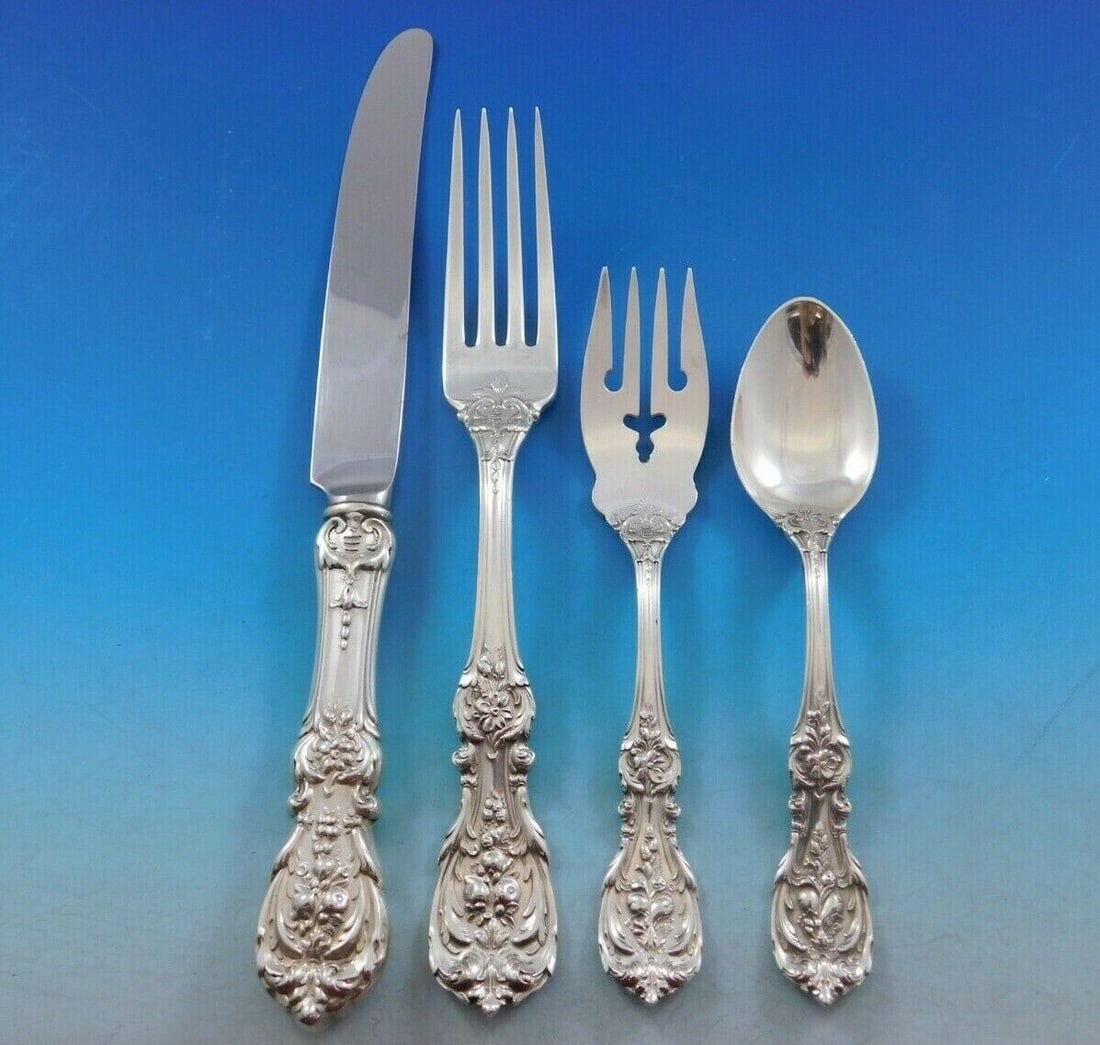 Reed & Barton Francis I Sterling Silver 4pc Dinner Place Setting: Reed & Barton Francis I Sterling Silver 4pc Dinner Place Setting Elevate your dining experience with this exquisite 4-piece dinner size place setting in the iconic Francis I pattern by Reed & Barton. 