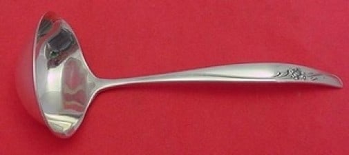 Gorham Sea Rose Sterling Silver Sauce Ladle 5 1/4: Gorham Sea Rose Sterling Silver Sauce Ladle 5 1/4 Sterling silver sauce ladle in the Sea Rose pattern by Gorham. It is not monogrammed and is in excellent pre-owned condition. Specifications Brand: Go