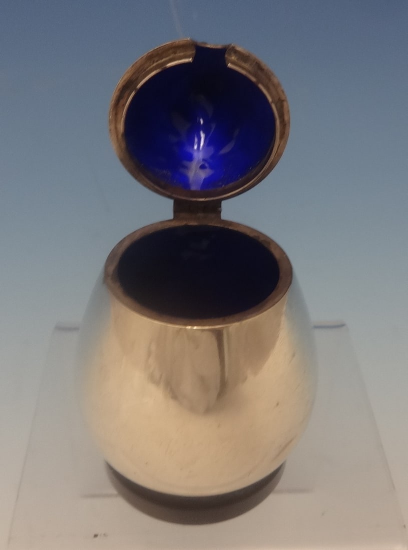 Evald Nielsen Danish Mustard Pot Sterling Silver Cobalt Blue Enamel: Evald Nielsen Danish Mustard Pot Sterling Silver Cobalt Blue Enamel This exquisite Danish mustard pot, crafted by Evald Nielsen, showcases a modernistic design in sterling silver. The pot features a s