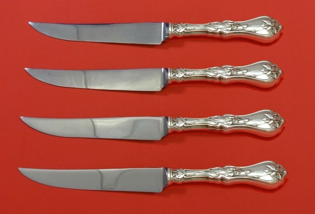 Whiting Violet Sterling Silver Steak Knife Set 4pc Custom Made 8.5": Whiting Violet Sterling Silver Steak Knife Set 4pc Custom Made 8.5" Enhance your dining experience with this exquisite 4-piece steak knife set from Whiting, featuring the elegant Violet pattern. Each 
