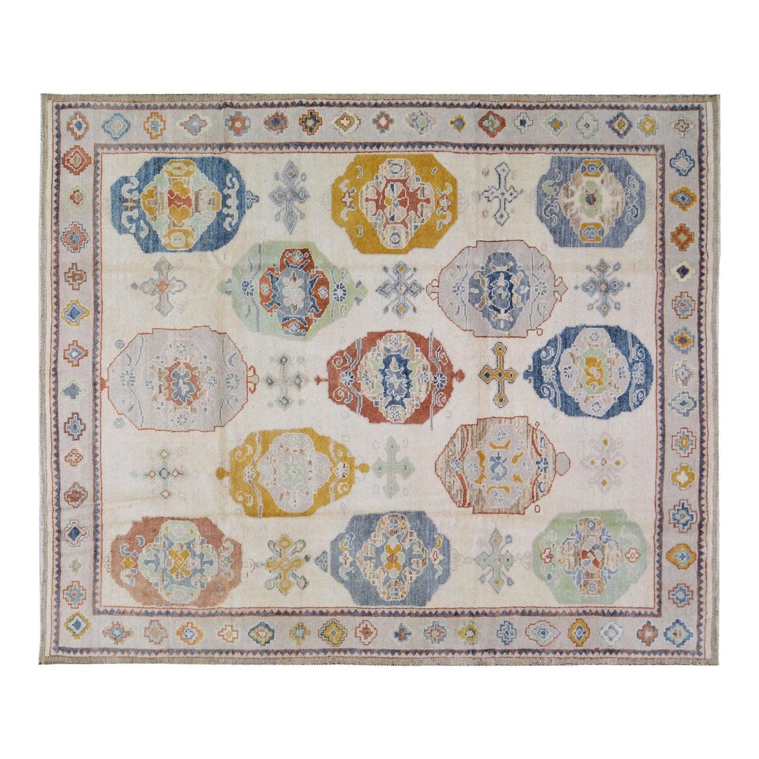 Slate Gray Wool Oushak Rug Hand Knotted 8'6'' by 10'2'': Slate Gray Wool Oushak Rug Hand Knotted 8'6'' by 10'2'' This Oushak hand-knotted wool rug is crafted using traditional techniques, blending classic artistry with a modern aesthetic. Its durable and ri
