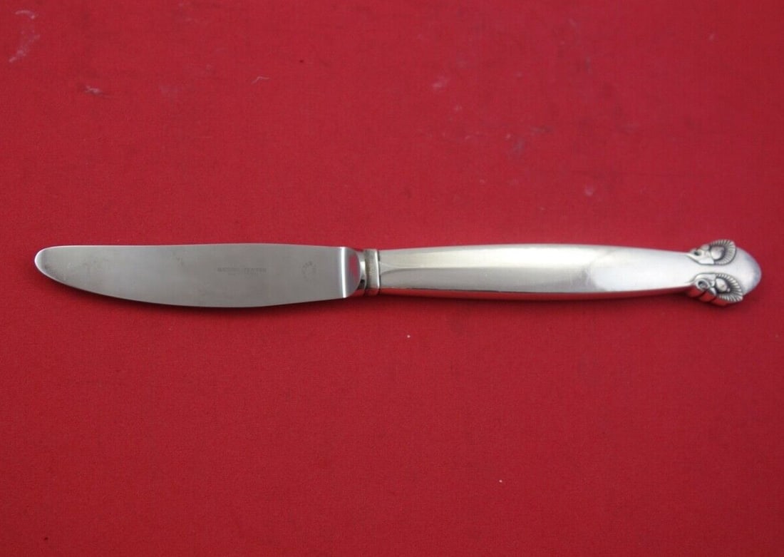 Georg Jensen Bittersweet Sterling Silver Long Handle Knife 8 1/8": Georg Jensen Bittersweet Sterling Silver Long Handle Knife 8 1/8" This stunning knife is part of the Bittersweet pattern by Georg Jensen, crafted from high-quality sterling silver. It features a long 