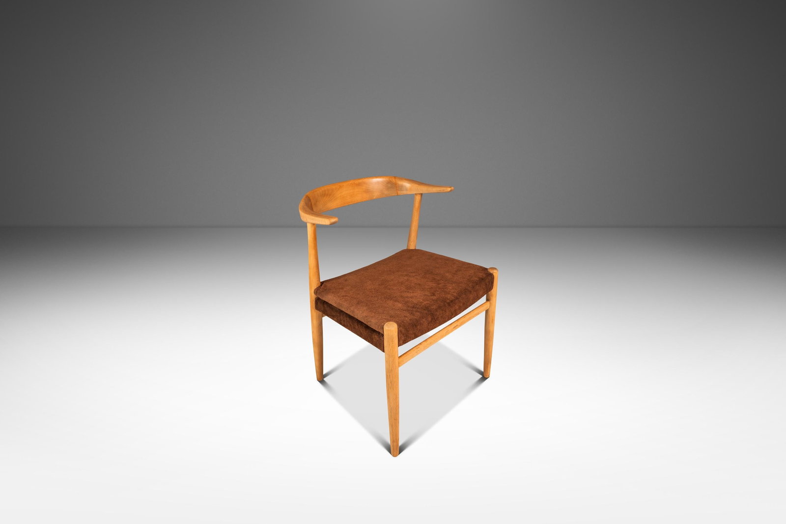 Scandinavian Beech and Suede Horn Armchair by Folke Ohlsson for DUX 1950s: Scandinavian Beech and Suede Horn Armchair by Folke Ohlsson for DUX 1950s This rare Mid-Century Scandinavian Modern "Horn" desk or accent armchair was designed by Folke Ohlsson for DUX, Sweden, circa 