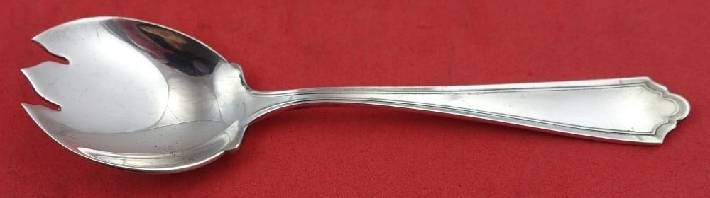 Watson John Alden Sterling Silver Ice Cream Fork 5 1/8": Watson John Alden Sterling Silver Ice Cream Fork 5 1/8" This exquisite ice cream fork is part of the John Alden pattern by Watson, crafted from high-quality sterling silver. Designed for elegance and 