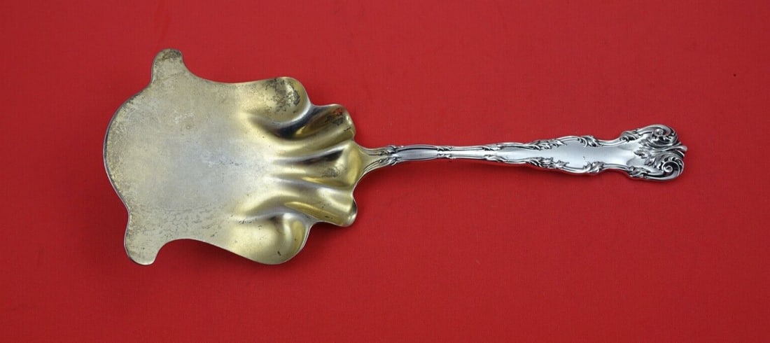 Dominick & Haff Victoria Sterling Silver Asparagus Server Gold Wash 9 3/8 in: Dominick & Haff Victoria Sterling Silver Asparagus Server Gold Wash 9 3/8 in Presenting the Victoria Asparagus Server by Dominick & Haff, crafted from premium sterling silver with a gold wash finish. 