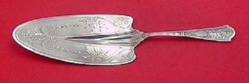 Shiebler Cupid Sterling Silver Pie Server 10 1/2 Inch Engraved Blade: Shiebler Cupid Sterling Silver Pie Server 10 1/2 Inch Engraved Blade This is a Shiebler sterling silver pie server in the Cupid pattern, featuring a flat handle and an engraved blade. Made in the Unit