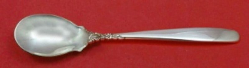 Lunt Starfire Sterling Silver Custom Ice Cream Spoon 6 Inch: Lunt Starfire Sterling Silver Custom Ice Cream Spoon 6 Inch Indulge in a delightful dessert experience with this custom-made Ice Cream Spoon from the Starfire pattern by Lunt. Crafted from high-qualit