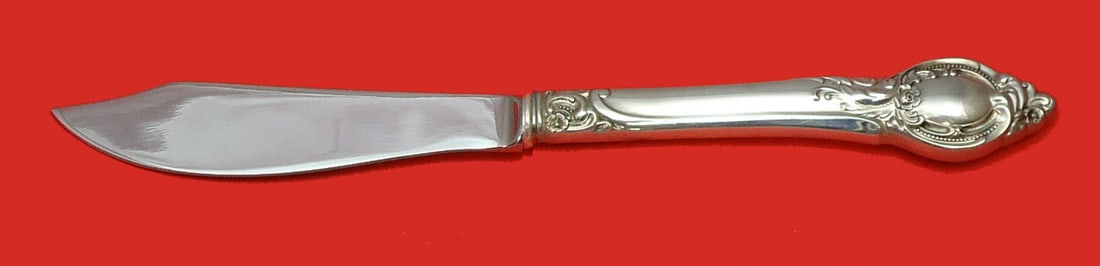 Reed & Barton Cameo Sterling Silver Fish Knife Custom 8 1/4": Reed & Barton Cameo Sterling Silver Fish Knife Custom 8 1/4" This exquisite fish knife is crafted by Reed & Barton, featuring a beautiful Cameo pattern. Made from high-quality sterling silver, it boas